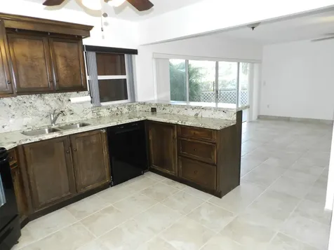 3 Greenway Village N Royal Palm Beach FL 33411