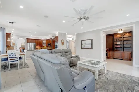 6584 Marbletree Lane Lake Worth FL 33467