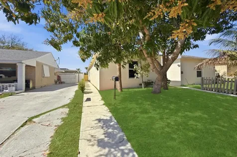 607 N F Street Lake Worth FL 33460