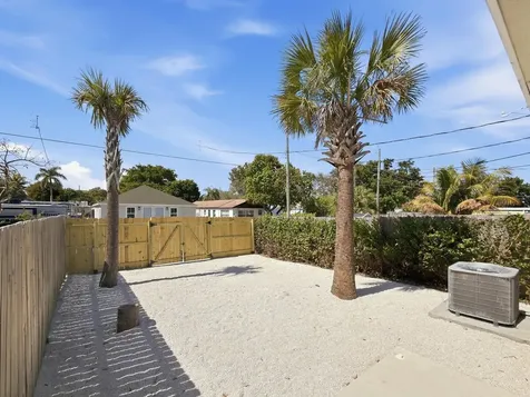 607 N F Street Lake Worth FL 33460