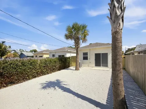 607 N F Street Lake Worth FL 33460