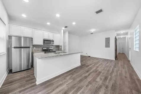 607 N F Street Lake Worth FL 33460