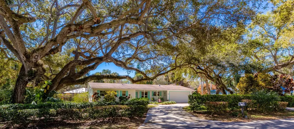 912 Coquina Lane Vero Beach FL 32963