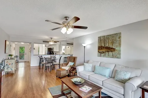 348 Brackenwood Circle Palm Beach Gardens FL 33418