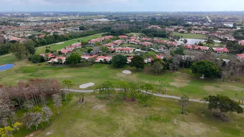 8545 Casa Del Lago Boca Raton FL 33433