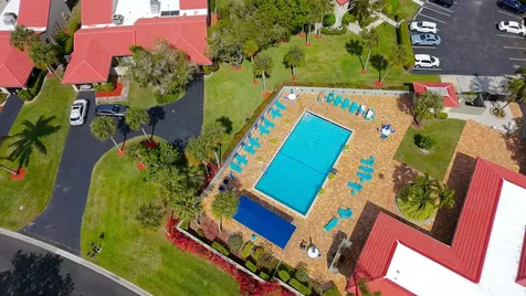 8545 Casa Del Lago Boca Raton FL 33433