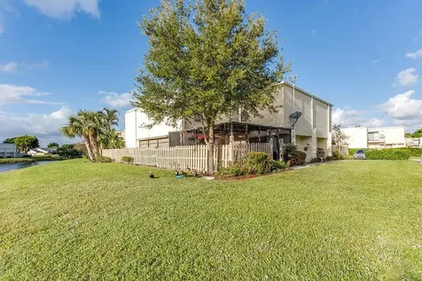 1608 Shaker Circle Wellington FL 33414