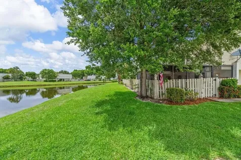 1608 Shaker Circle Wellington FL 33414