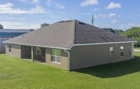 5803 NW Dooley Circle Port Saint Lucie FL 34986
