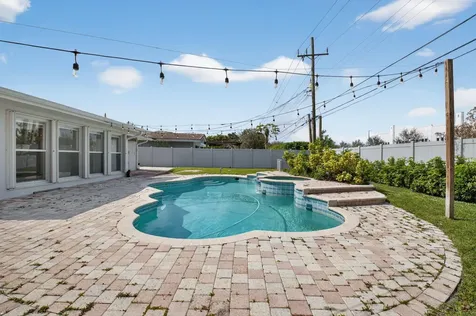 1231 Sw 4th Street Boca Raton FL 33486
