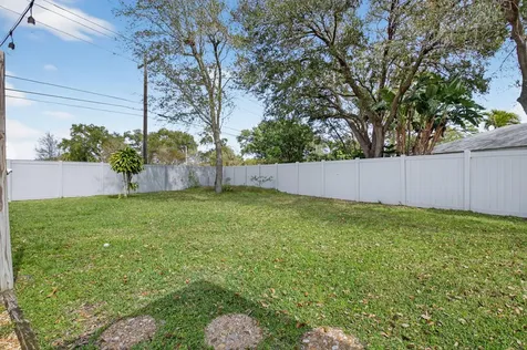1231 Sw 4th Street Boca Raton FL 33486