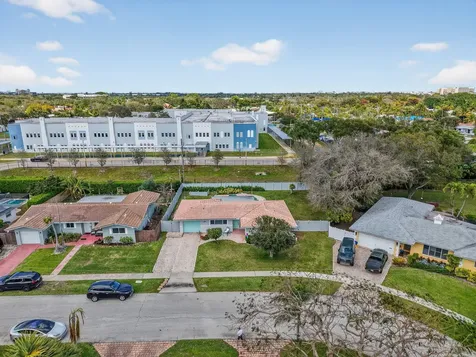 1231 Sw 4th Street Boca Raton FL 33486