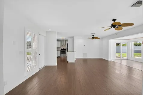 1231 Sw 4th Street Boca Raton FL 33486