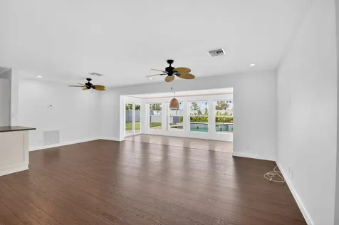 1231 Sw 4th Street Boca Raton FL 33486