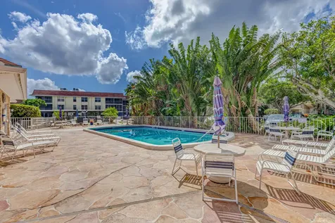 5560 Tamberlane Circle Palm Beach Gardens FL 33418