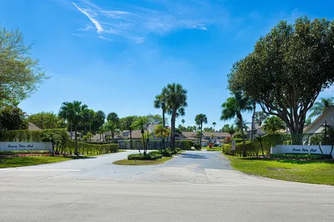 6670 Canary Palm Circle Boca Raton FL 33433
