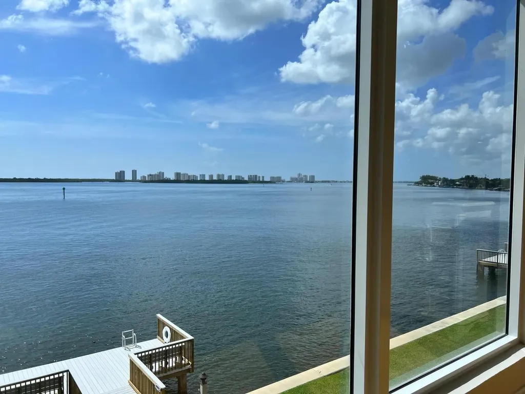 52 Yacht Club Drive North Palm Beach FL 33408