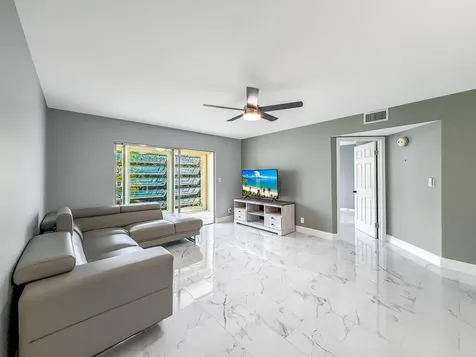 1802 Eleuthera Point Coconut Creek FL 33063
