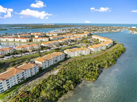 25 Harbour Isle Drive Fort Pierce FL 34949