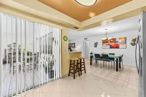 200 Ne 12th Avenue Hallandale Beach FL 33009