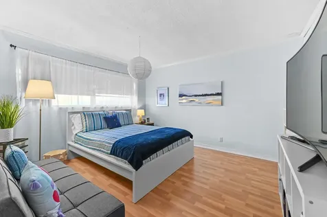 200 Ne 12th Avenue Hallandale Beach FL 33009