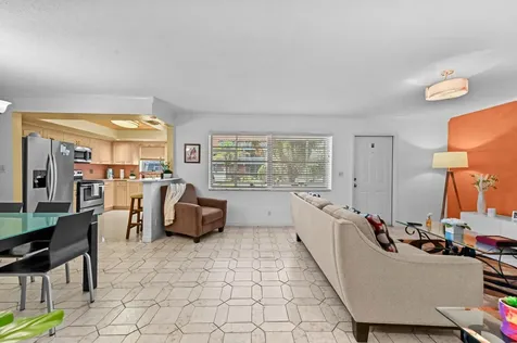 200 Ne 12th Avenue Hallandale Beach FL 33009