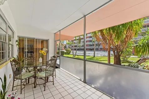200 Ne 12th Avenue Hallandale Beach FL 33009