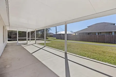 4622 Sw Wade Drive Port Saint Lucie FL 34953