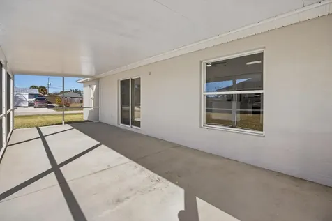 4622 Sw Wade Drive Port Saint Lucie FL 34953