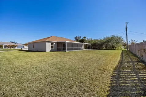4622 Sw Wade Drive Port Saint Lucie FL 34953