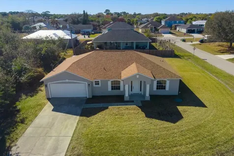 4622 Sw Wade Drive Port Saint Lucie FL 34953