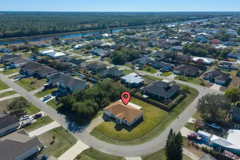 4622 Sw Wade Drive Port Saint Lucie FL 34953