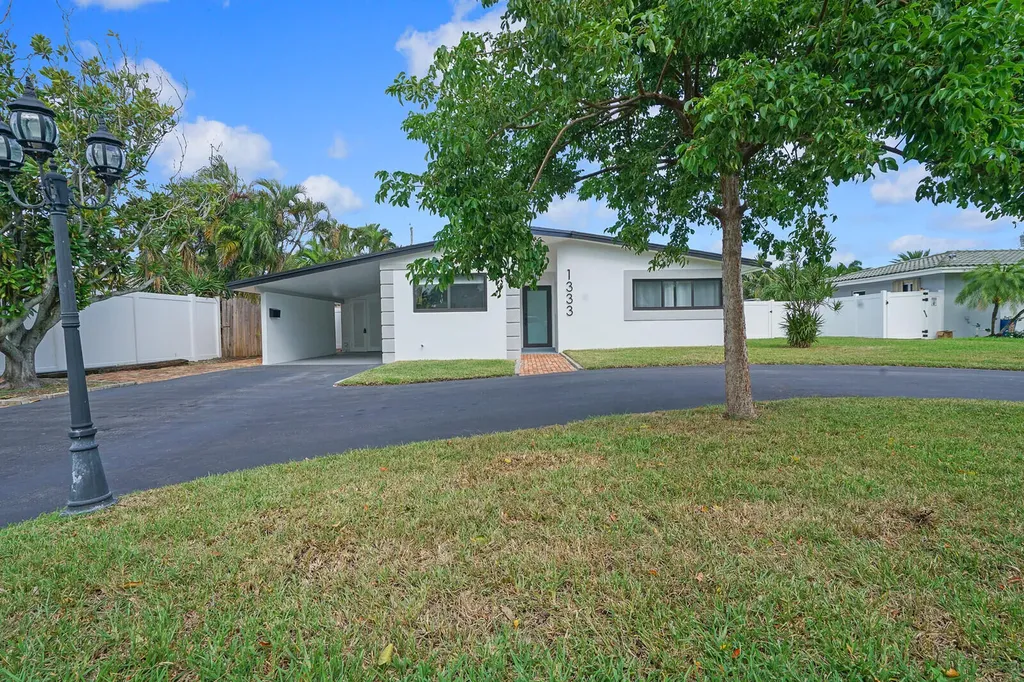 1333 Se 8th Street Deerfield Beach FL 33441