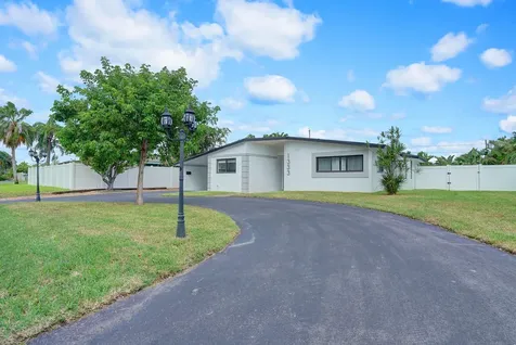 1333 Se 8th Street Deerfield Beach FL 33441