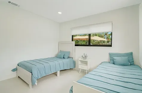 1333 Se 8th Street Deerfield Beach FL 33441