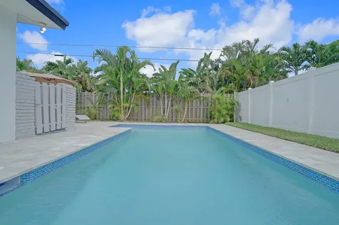 1333 Se 8th Street Deerfield Beach FL 33441