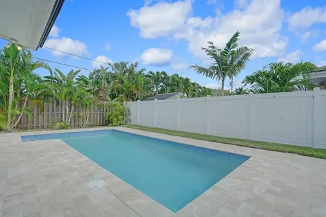 1333 Se 8th Street Deerfield Beach FL 33441