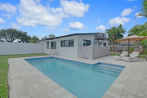 1333 Se 8th Street Deerfield Beach FL 33441