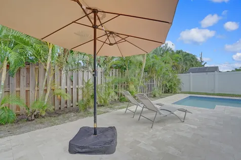 1333 Se 8th Street Deerfield Beach FL 33441