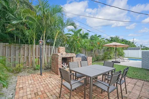 1333 Se 8th Street Deerfield Beach FL 33441