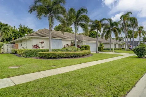 2558 Monaco Terrace Palm Beach Gardens FL 33410