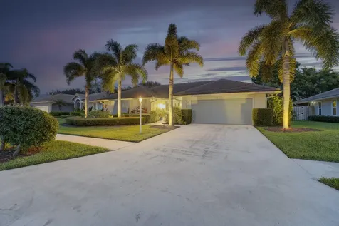 2558 Monaco Terrace Palm Beach Gardens FL 33410