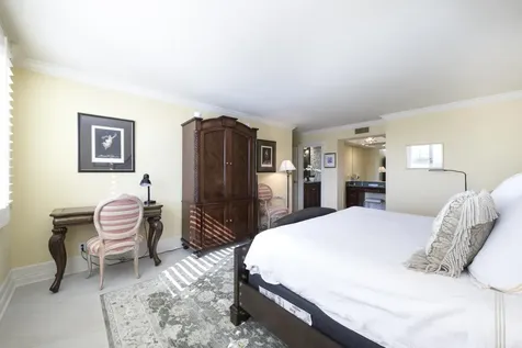 434 Chilean Avenue Palm Beach FL 33480