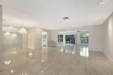 428 Pine Villa Drive Atlantis FL 33462