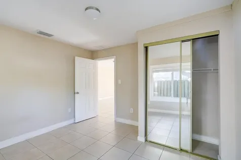1204 Easter Avenue Fort Pierce FL 34950