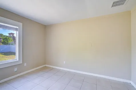 1204 Easter Avenue Fort Pierce FL 34950