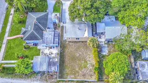 1204 Easter Avenue Fort Pierce FL 34950