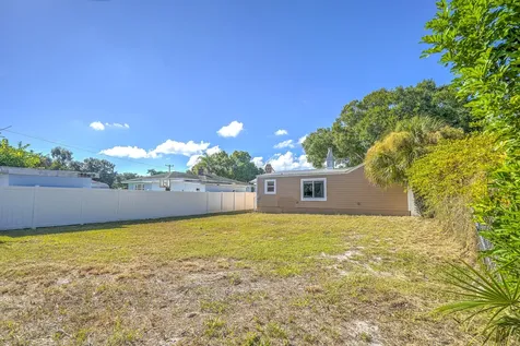 1204 Easter Avenue Fort Pierce FL 34950