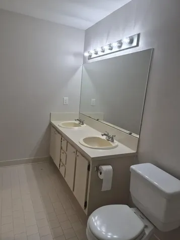 394 Springdale Circle Palm Springs FL 33461