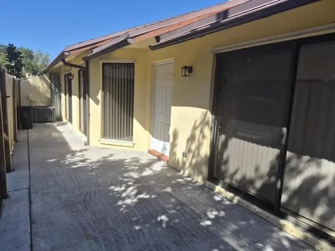 394 Springdale Circle Palm Springs FL 33461